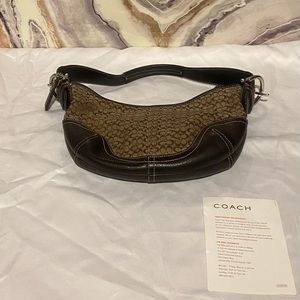 Coach shoulder bag brown, great condition w card